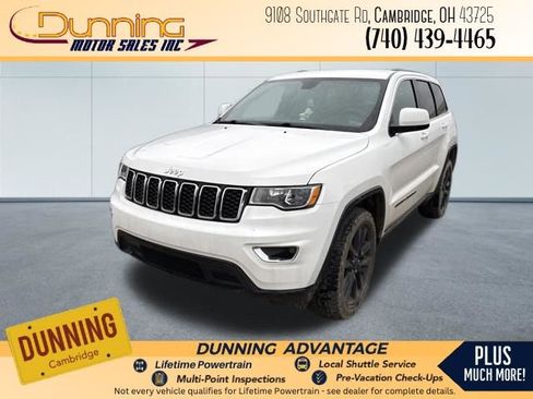 Used 2019 Jeep Grand Cherokee Laredo image 1