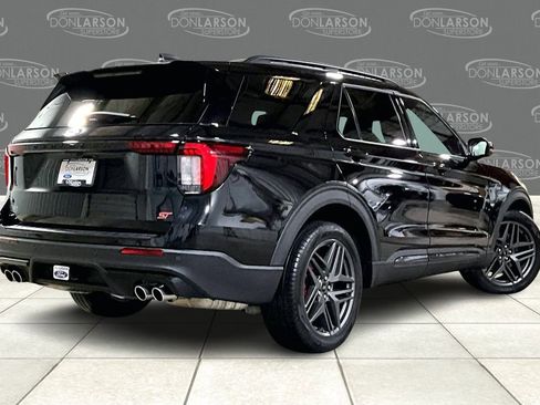 Used 2025 Ford Explorer ST w/ Sun And Sound Package image 7