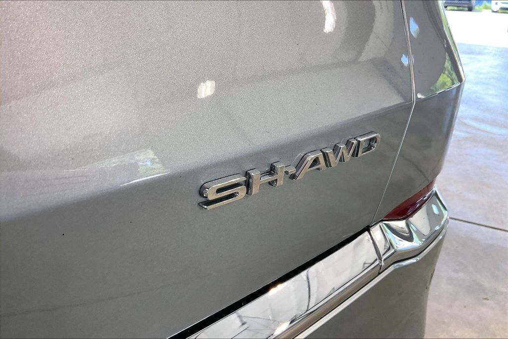 Used 2025 Acura MDX w/ Technology Package AWD/4WD image 25