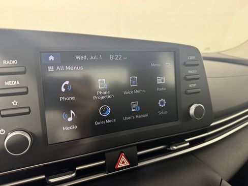 Used 2025 Hyundai Elantra SE FWD image 16