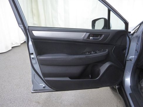 Used 2017 Subaru Outback 2.5i Premium image 21