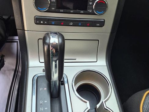 Used 2010 Lincoln MKX AWD image 24