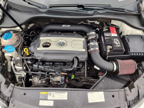 Used 2013 Volkswagen GTI Driver's Edition FWD image 20