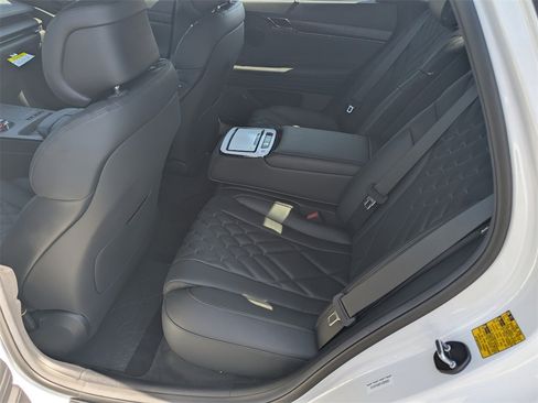 New 2026 Genesis G80 3.5T Prestige image 12