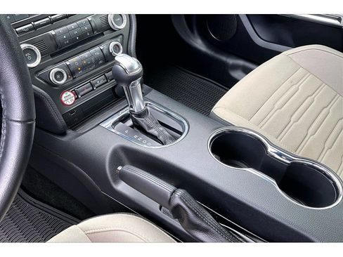 Used 2016 Ford Mustang GT RWD image 25