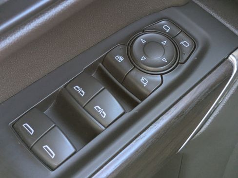 Used 2021 GMC Sierra 1500 SLT w/ SLT Convenience Package image 19