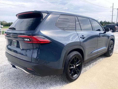 Used 2025 Toyota Grand Highlander AWD image 7