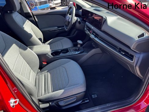New 2025 Kia K4 EX image 18