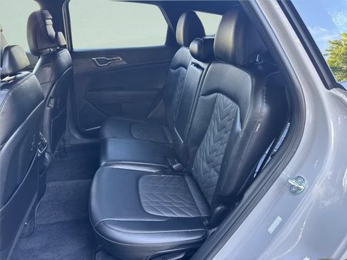 Used 2025 Kia Sportage X-Line AWD/4WD image 14