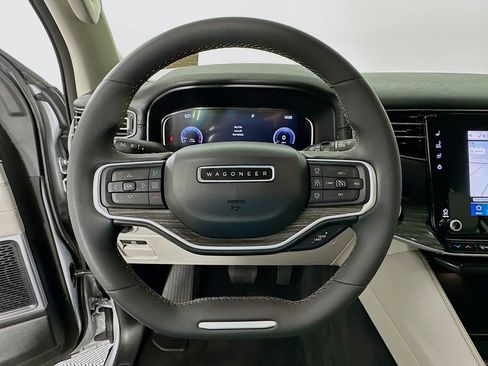 Used 2022 Jeep Wagoneer Series III image 11