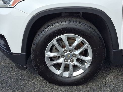 Used 2018 Chevrolet Traverse LS AWD/4WD image 8