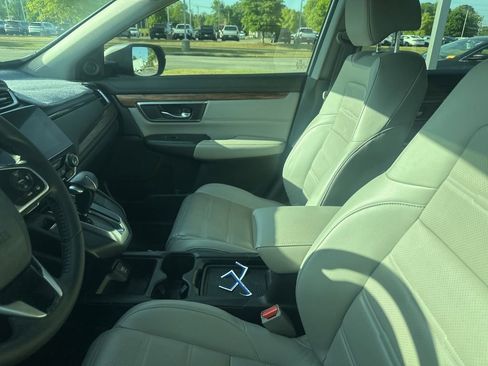 Used 2018 Honda CR-V Touring image 8