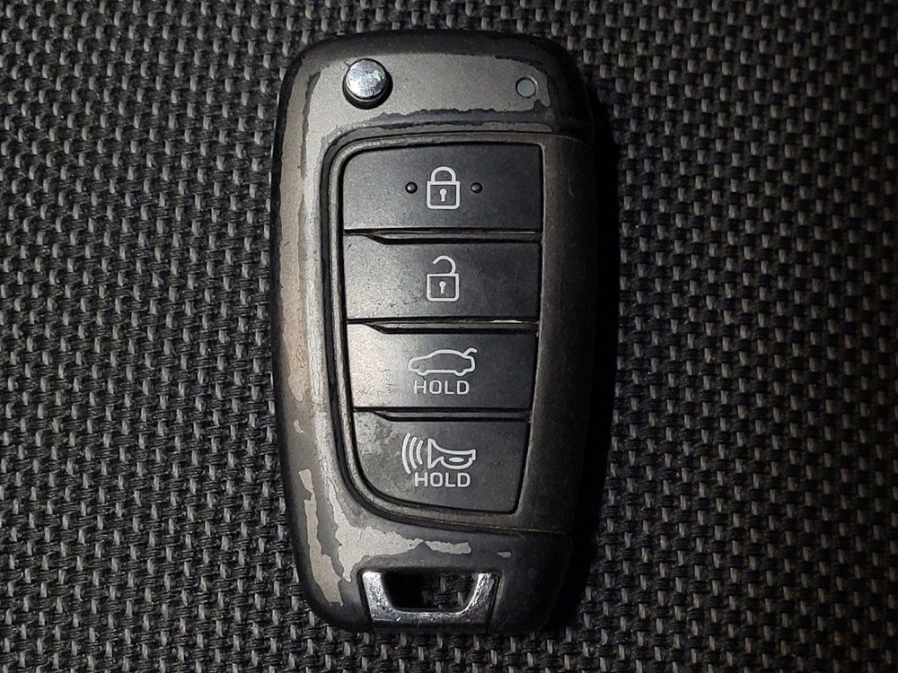 Used 2021 Hyundai Elantra SE w/ Cargo Package FWD image 32
