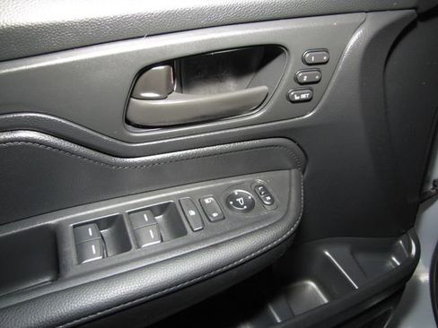 Certified 2025 Honda Odyssey Sport-L image 12