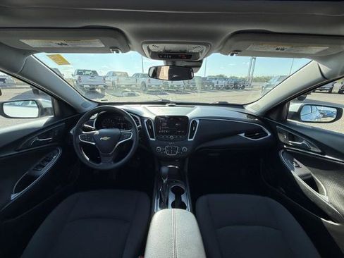 Used 2024 Chevrolet Malibu LT image 22