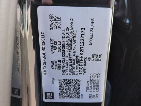 Certified 2024 Chevrolet Colorado ZR2 w/ Technology Package AWD/4WD image 35