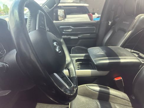 Used 2019 RAM 1500 Laramie AWD/4WD image 34