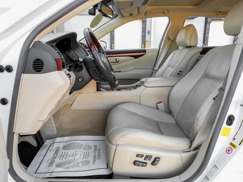 Used 2012 Lexus LS 460 L image 3