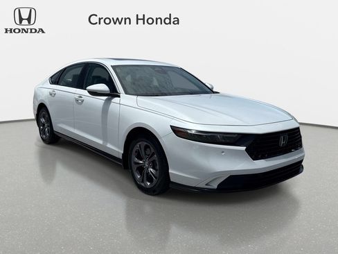 Used 2023 Honda Accord EX-L image 6
