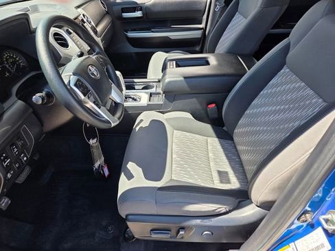 Used 2018 Toyota Tundra SR5 w/ SR5 Upgrade Package image 10