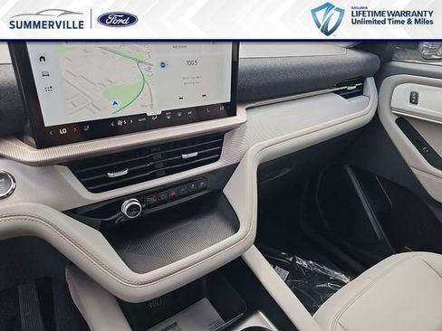 New 2026 Ford Explorer Active w/ Active Comfort Package RWD image 24