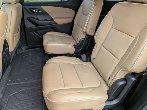 Used 2023 Chevrolet Traverse Premier image 27