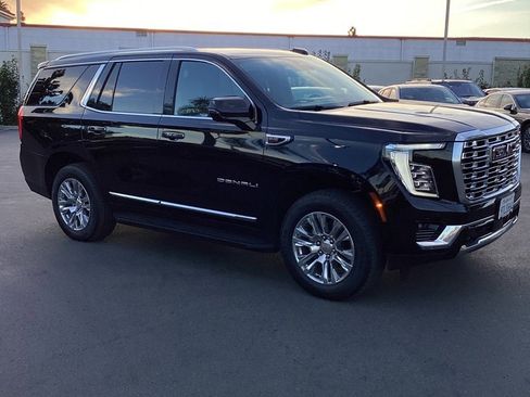 Used 2025 GMC Yukon Denali image 3