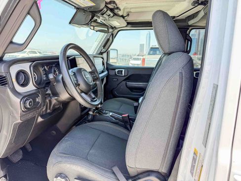 Used 2024 Jeep Wrangler Unlimited Sport AWD/4WD image 16