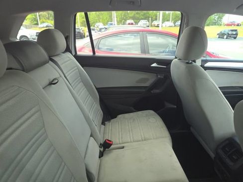 Used 2022 Volkswagen Tiguan S FWD image 11