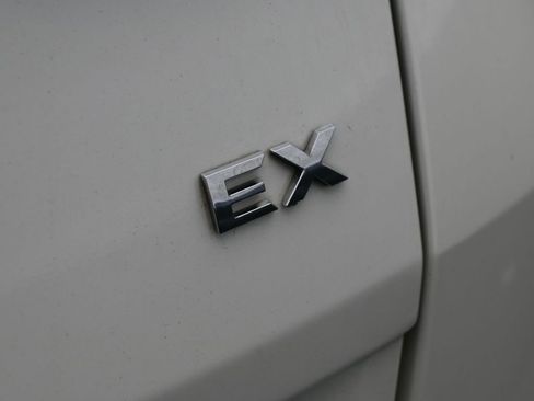 Used 2021 Kia Sportage EX w/ EX Technology Package image 40