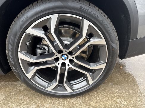 New 2026 BMW X5 xDrive50e w/ Climate Comfort Package image 30