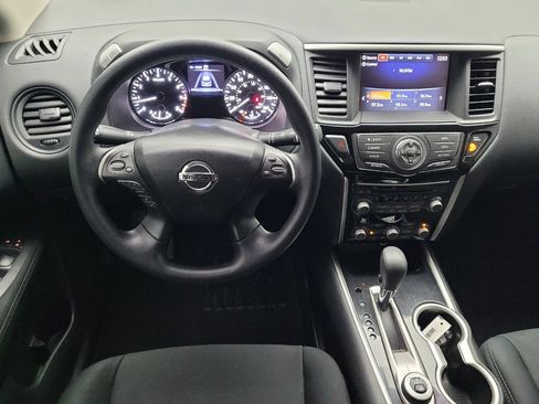 Used 2017 Nissan Pathfinder S AWD/4WD image 22