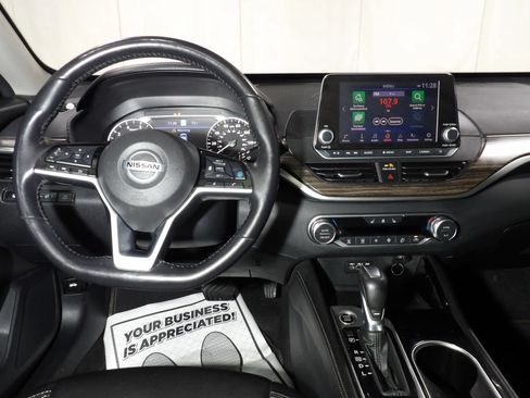 Used 2021 Nissan Altima 2.5 Platinum AWD/4WD image 14
