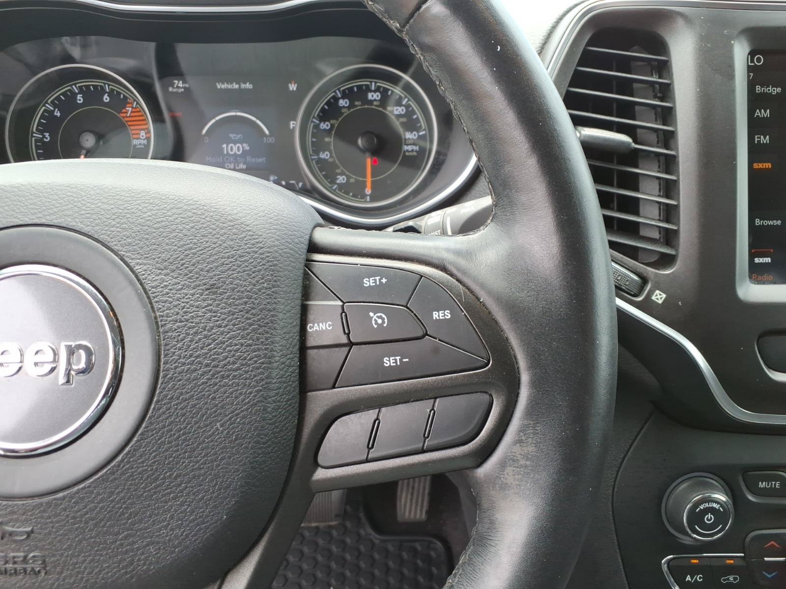 Used 2019 Jeep Cherokee Trailhawk w/ Comfort/Convenience Group AWD/4WD image 11