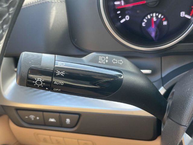 Certified 2024 Kia Carnival LX FWD image 32
