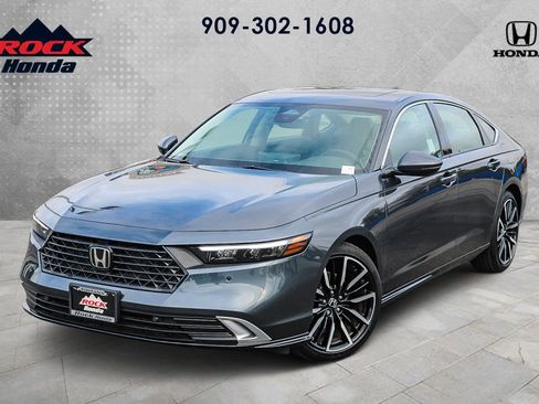 Used 2025 Honda Accord Touring image 1