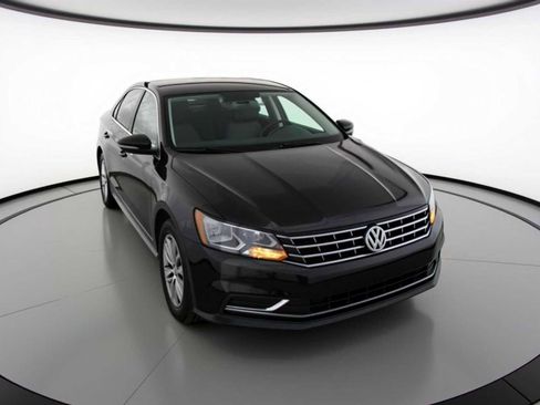 Used 2016 Volkswagen Passat 1.8T S image 3
