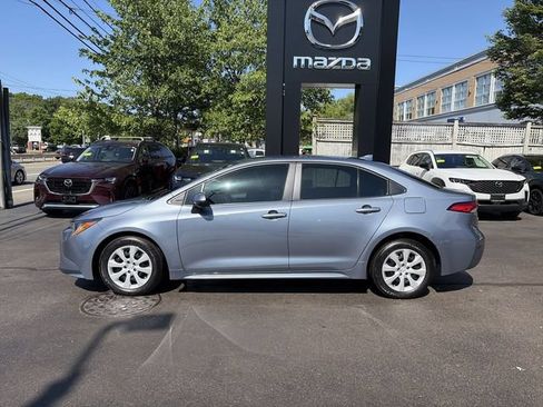 Used 2024 Toyota Corolla LE FWD image 5