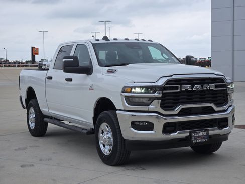 New 2026 RAM 2500 Tradesman AWD/4WD image 3