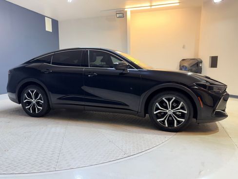 Used 2024 Toyota Crown AWD/4WD image 7