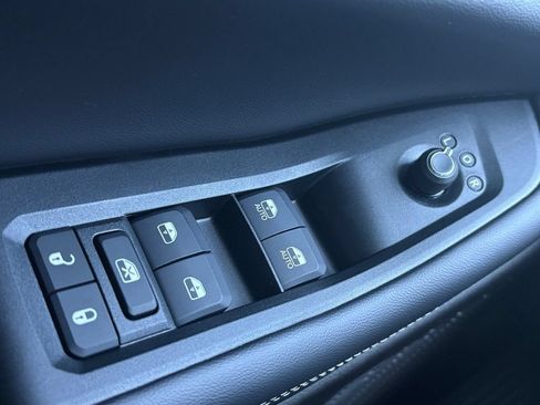 New 2026 Jeep Grand Cherokee Altitude AWD/4WD image 13