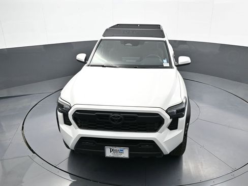 New 2024 Toyota Tacoma TRD Off-Road image 32