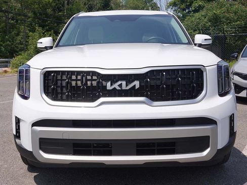 Used 2025 Kia Telluride EX FWD image 13