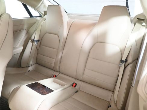 Used 2010 Mercedes-Benz E 350 Coupe image 4