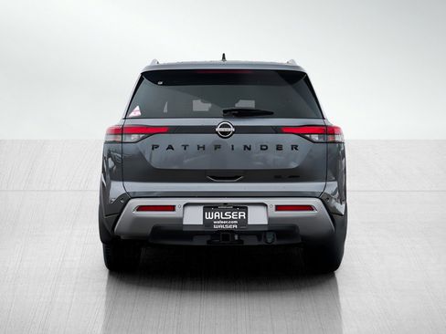 New 2025 Nissan Pathfinder SL image 5