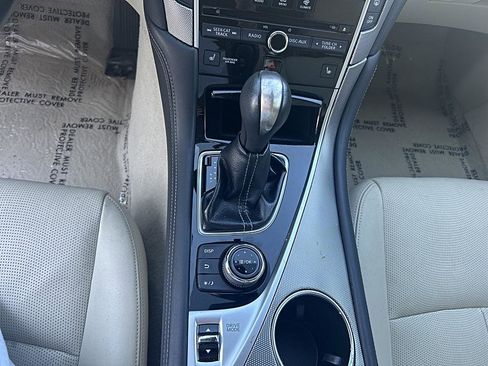 Used 2016 INFINITI Q50 Premium w/ Driver Assistance Package image 8
