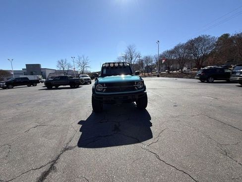 New 2025 Ford Bronco Badlands AWD/4WD image 9