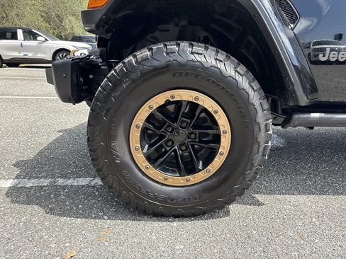 Used 2024 Jeep Wrangler Unlimited Rubicon 392 AWD/4WD image 10