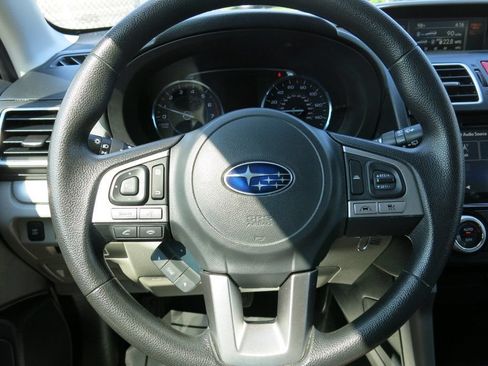 Used 2018 Subaru Forester 2.5i Premium AWD/4WD image 25