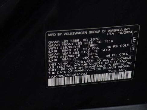 Used 2025 Volkswagen Atlas Peak Edition SE AWD/4WD image 22